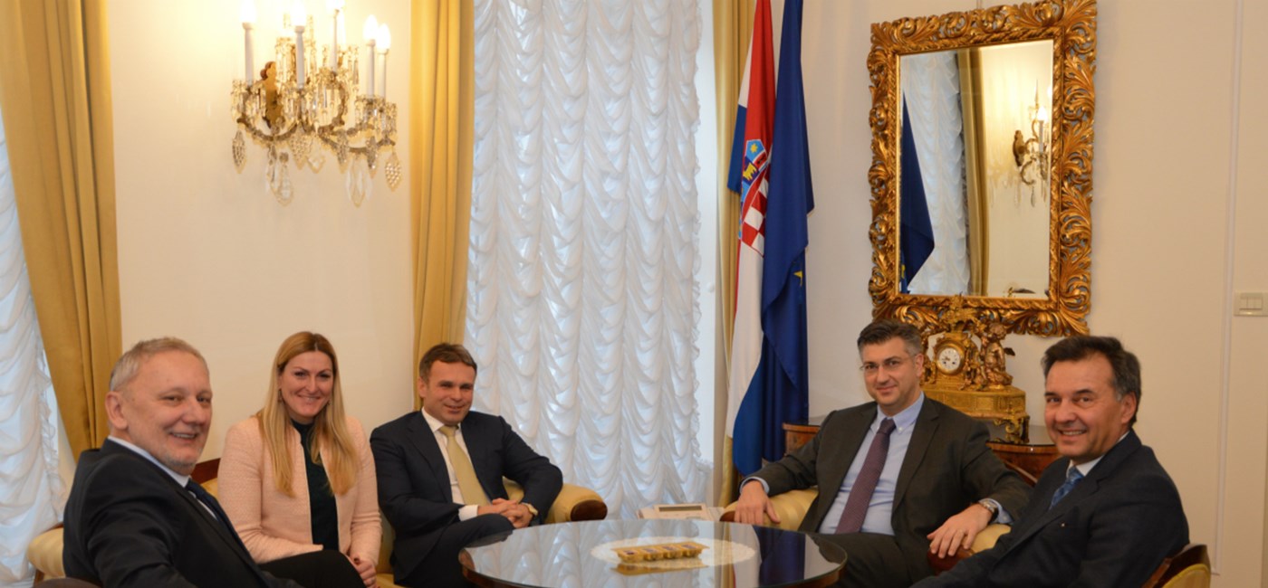 Predsjednik Vlade s Mihom Glavićem i Vedranom Pavlekom